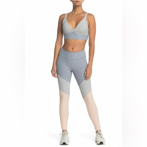 Outdoor Voices 7/8 Spring Colorblock Leggings in Lake Dove Rose Quartz - Picture 1 of 8